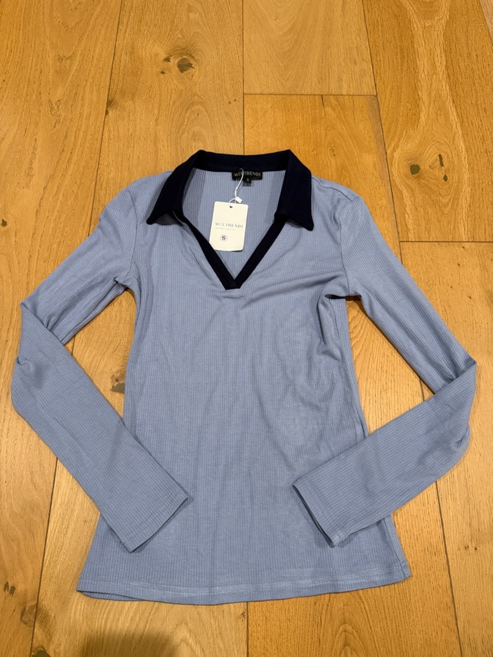 Ribbed Light Blue Long-Sleeve Top with Navy Collar